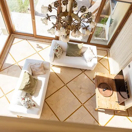 Rolls - Porzione Di Con Piscina,giardino E Parcheggi * ريتشيوني