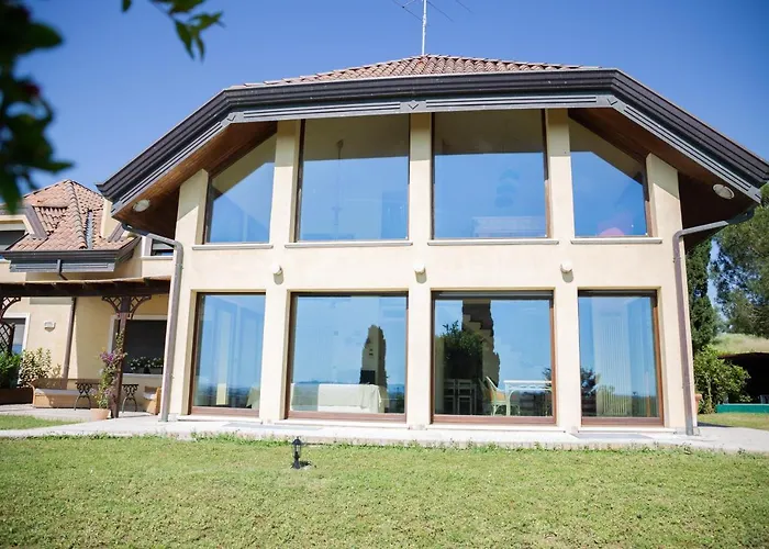 Villa Rolls - Porzione Di Con Piscina,giardino E Parcheggi *