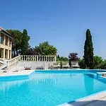 Vila Rolls - Porzione Di Con Piscina,giardino E Parcheggi Riccione