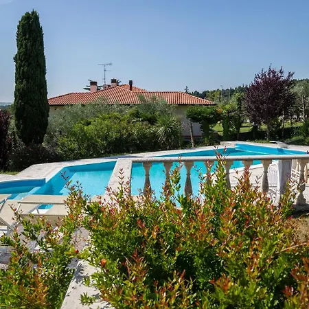 Rolls - Porzione Di Con Piscina,giardino E Parcheggi Villa *