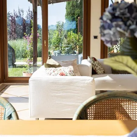 Rolls - Porzione Di Con Piscina,giardino E Parcheggi Villa Riccione