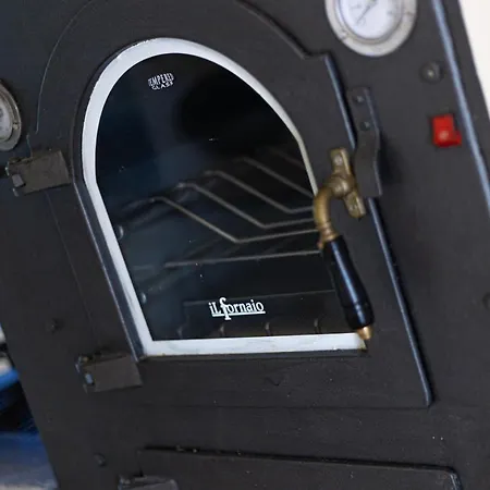 Rolls - Porzione Di Con Piscina,giardino E Parcheggi Villa *