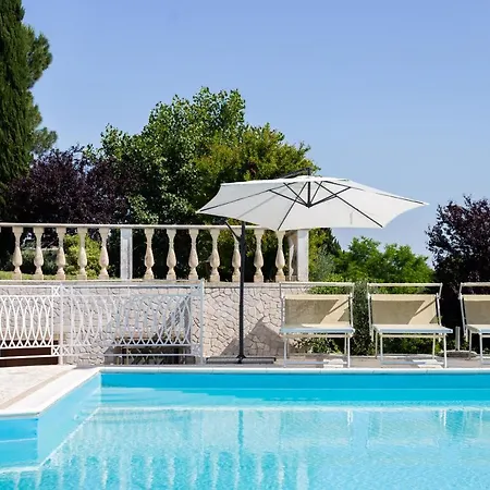 Villa Rolls - Porzione Di Con Piscina,giardino E Parcheggi *