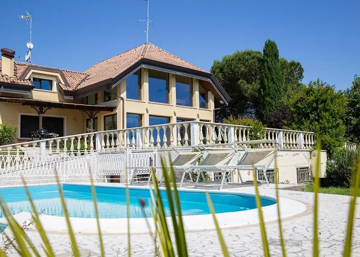 Rolls - Porzione Di Con Piscina,giardino E Parcheggi * Риччоне